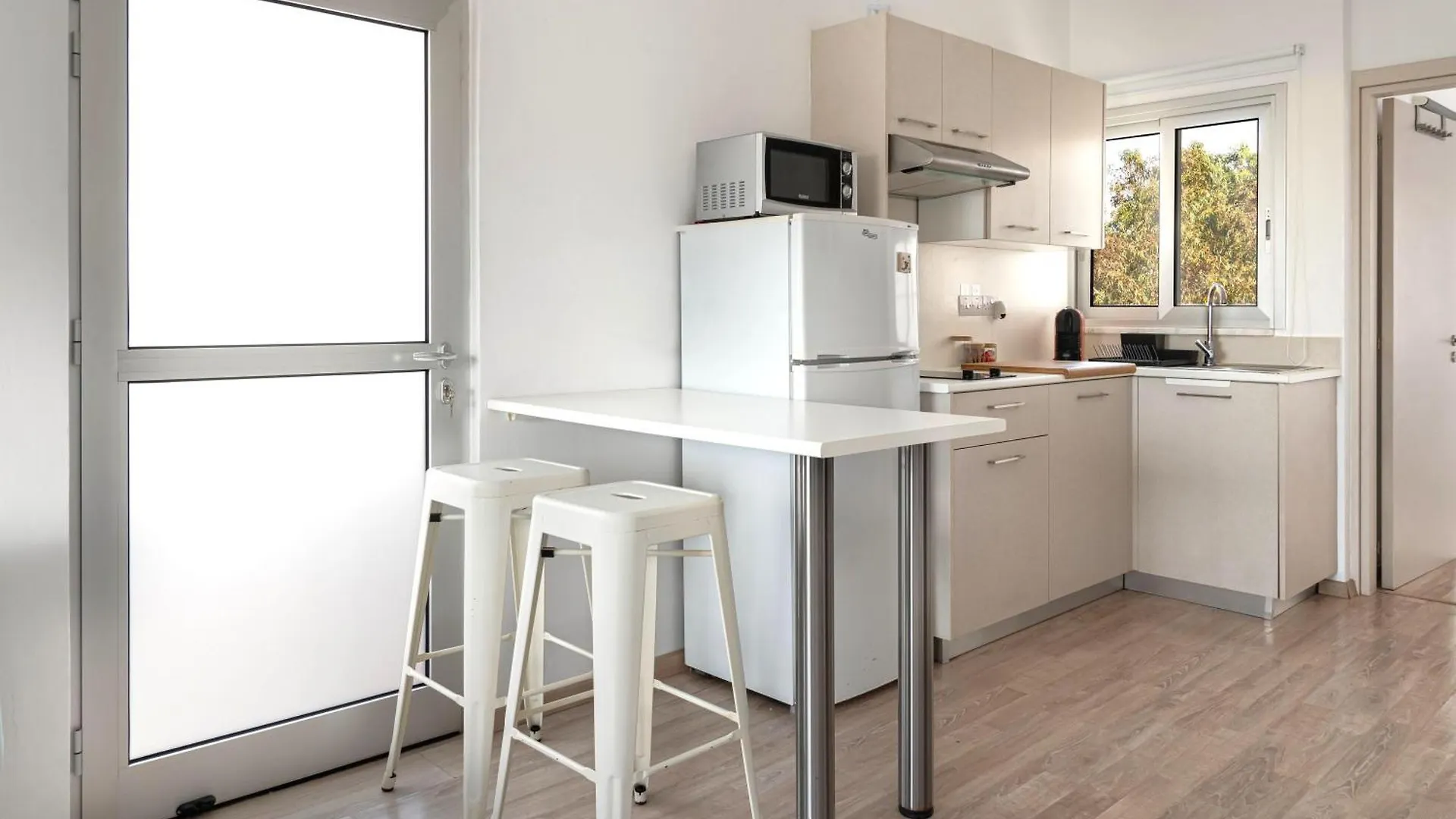 Phaedrus Living Larnaca Harbour Heights Apartamento 0*,  Chipre